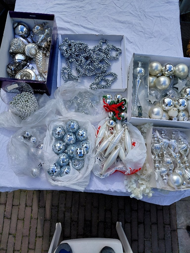 Kerst spullen wit, Diversen, Ophalen