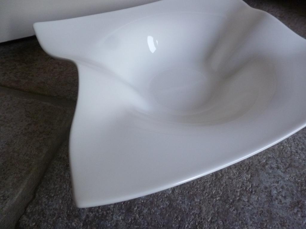 Saladeschaal New Wave van Villeroy & Boch, Ophalen of Verzenden, Zo goed als nieuw, Kom(men), Overige stijlen