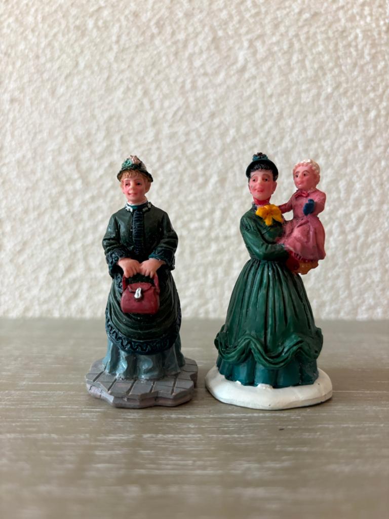 Lemax vrouwen met kind, Diversen, Kerst, Ophalen of Verzenden
