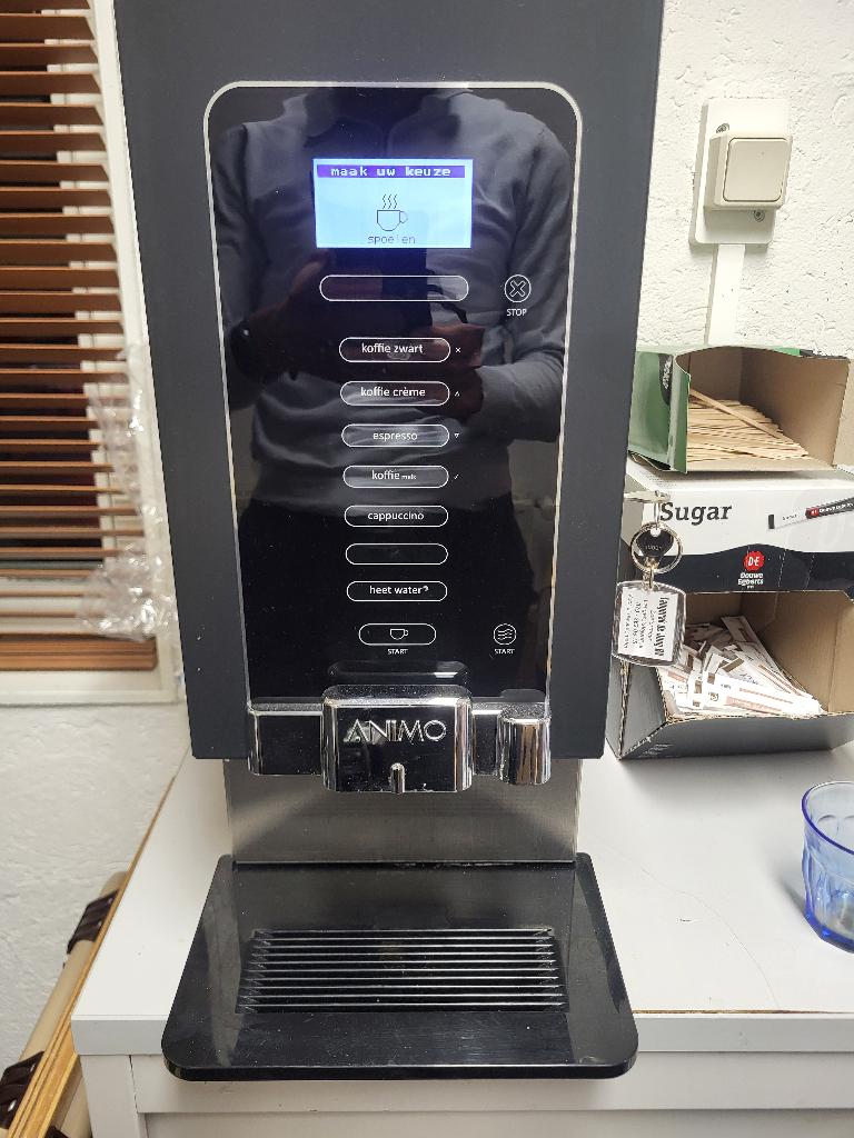 Animo optivend 21s NG, Witgoed en Apparatuur, Koffiezetapparaten, 10 kopjes of meer, Ophalen, Gebruikt, Koffiemachine