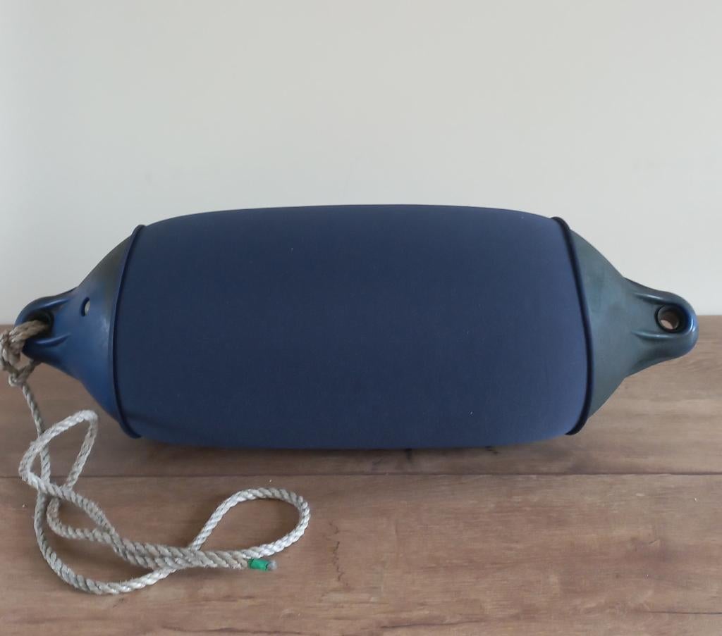 Stootwil - Fender met Fenderlijn + hoes, Watersport en Boten, Ophalen, Gebruikt, Overige typen