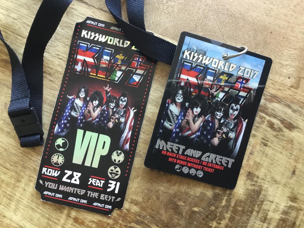 Kiss Vip Pas, Ophalen of Verzenden, Zo goed als nieuw