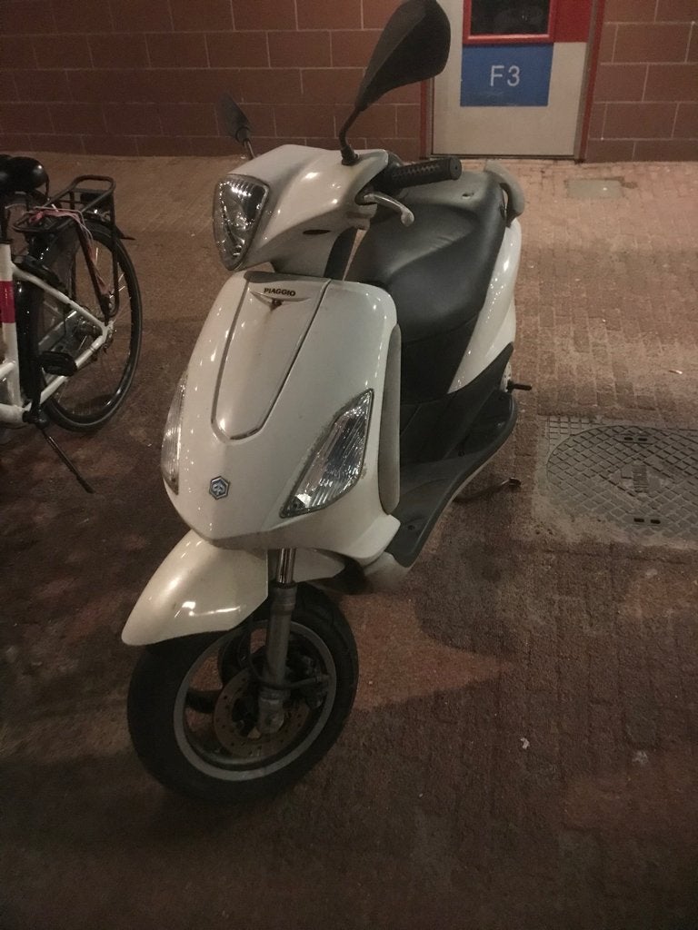 Piago fly zonder 123, Ophalen, Gebruikt, Benzine, Piaggio
