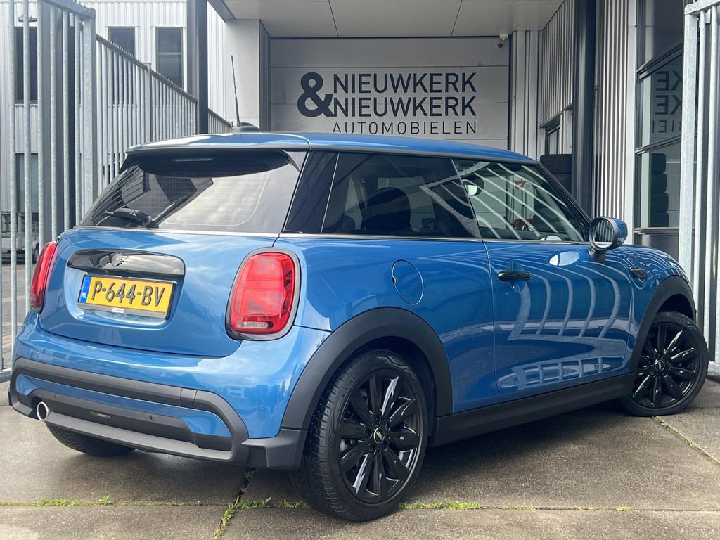 MINI Mini 1.5 Cooper Business Edition | AUTOMAAT | CARPLAY/A, Gebruikt, Met garantie (alle), Leder en Stof, 49 €/maand