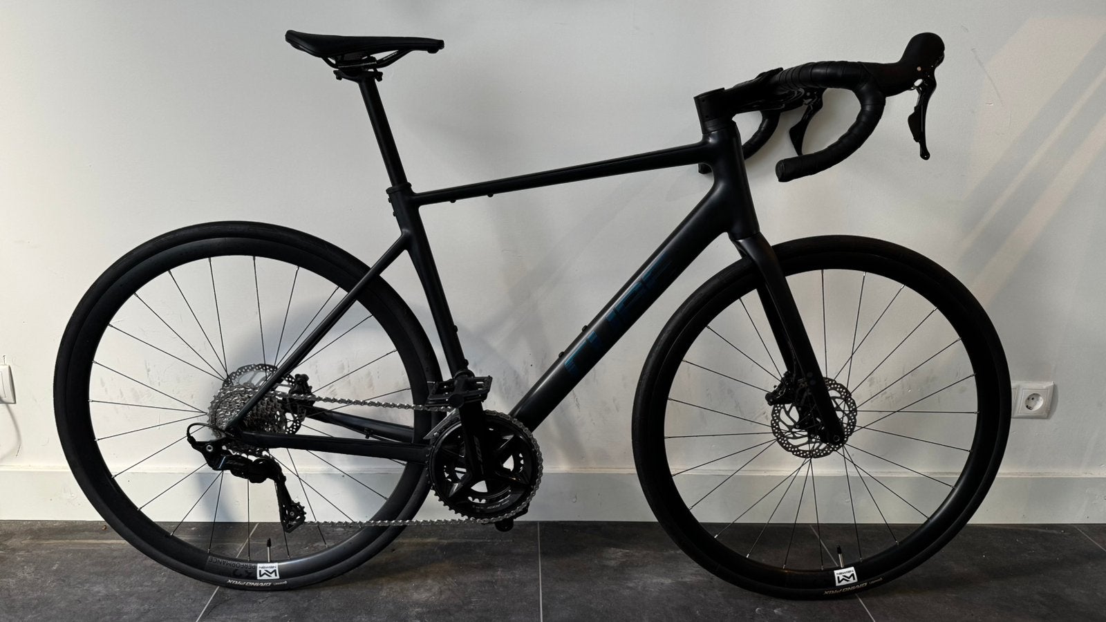 CUBE Racefiets Attaib SLX incl 4iiii POWERMETER!!(Maat 56/M), 28 inch, Aluminium, Zo goed als nieuw, Meer dan 20 versnellingen