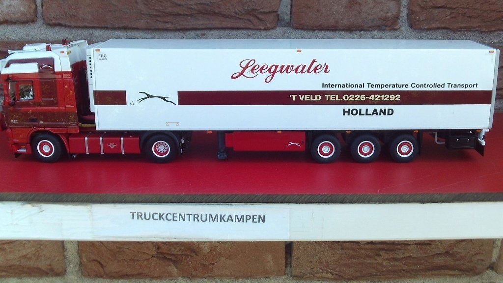 WSI  Daf  XF 105  Super  Space  Cab  van  Leegwater.