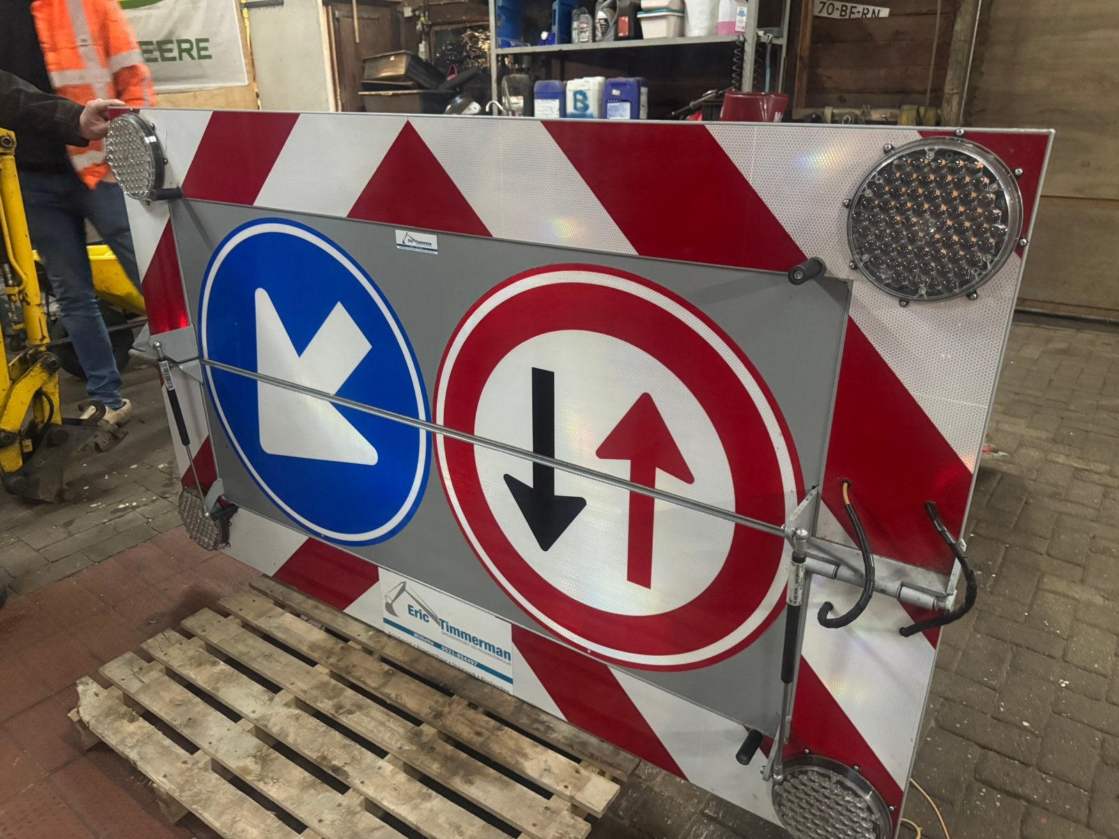 Actiebord, actieraam, Ophalen, Zo goed als nieuw