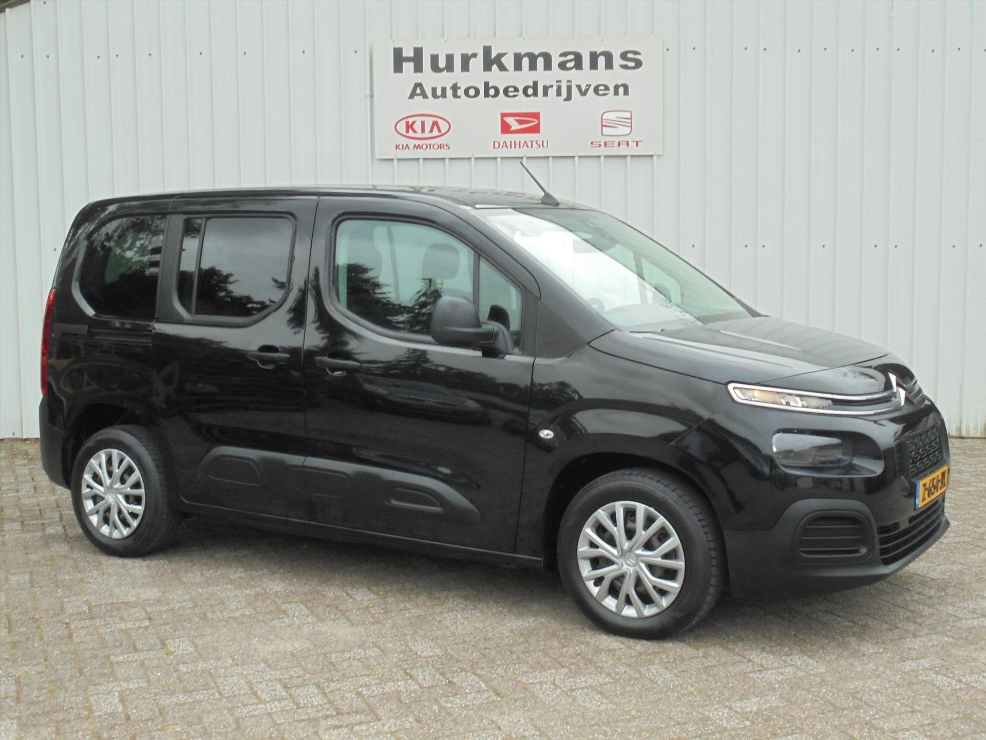 Citroen Berlingo 1.2 PureTech 110PK 7-PERSOONS ! TREKHAAK, Stof, Gebruikt, 1199 cc, 7 stoelen