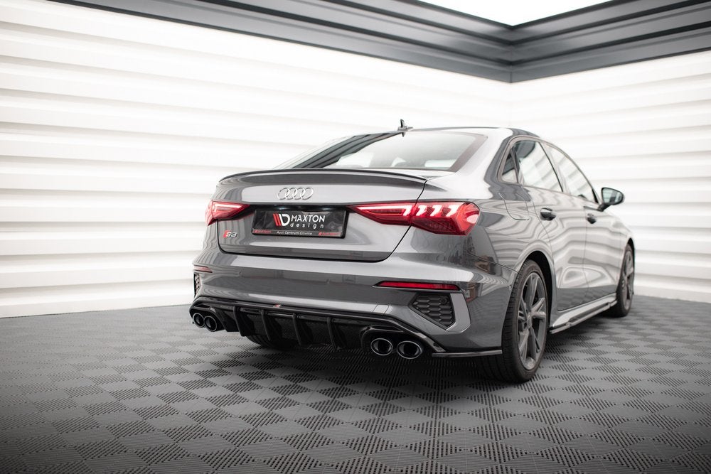 Diffuser + imitatie eindtips - Audi A3 S-Line sedan 8Y 20+, Ophalen of Verzenden