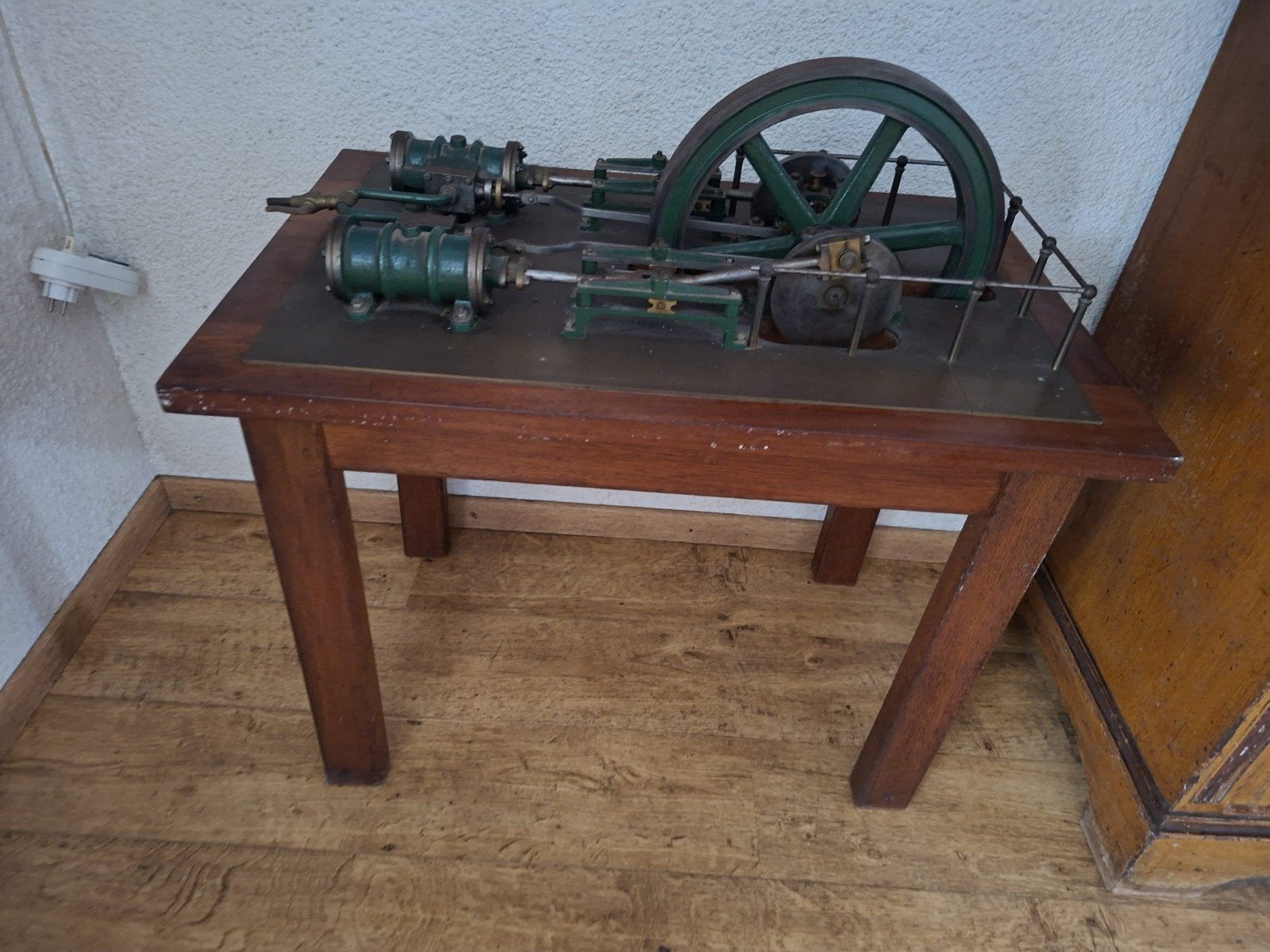 Antieke 2 Cil.stoommachine groot geen heteluchtmotor, Antiek en Kunst, Antiek | Gereedschap en Instrumenten, Ophalen
