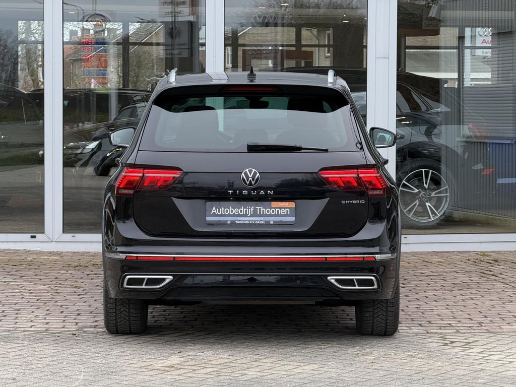 Volkswagen Tiguan 1.4 TSI eHybrid R-Line Business+ | Leer |, 1716 kg, 4 cilinders, Zwart, Hybride Elektrisch/Benzine