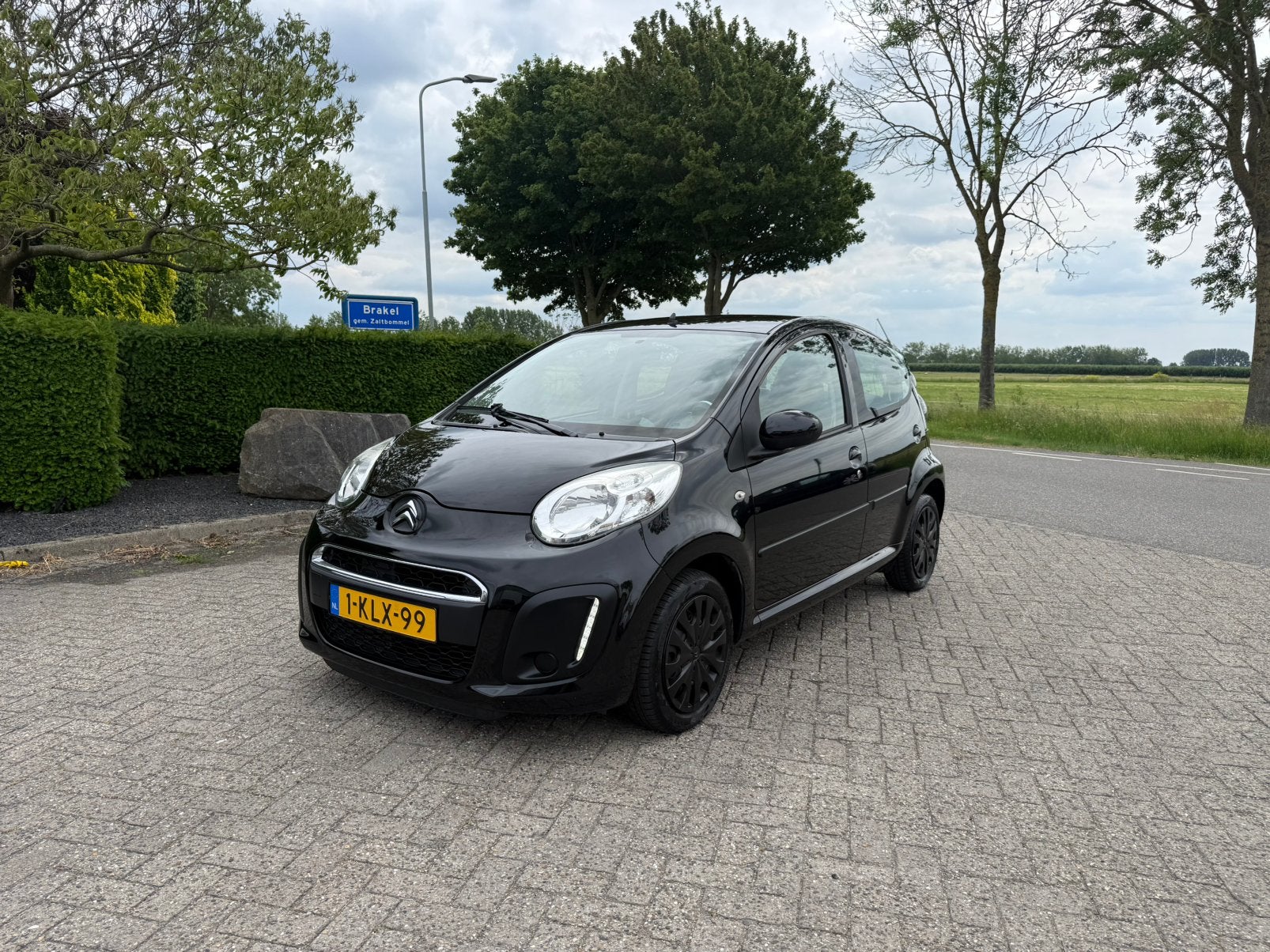 Citroën C1 1.0i 68PK 5D 2013 Zwart 116dkm! NAP!, Auto's, Citroën, Voorwielaandrijving, 4 stoelen, C1, Origineel Nederlands