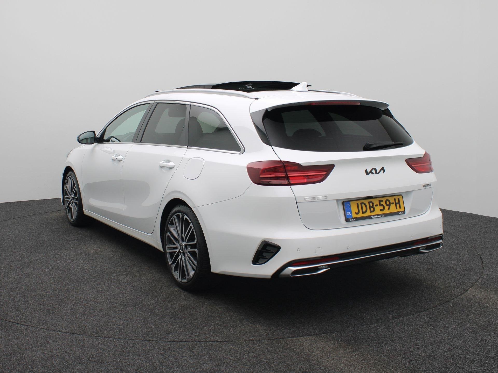Kia Ceed Sportswagon 1.5 T-GDi GT-PlusLine Automaat | Trekha, Auto's, 4 cilinders, 610 kg, Wit, Origineel Nederlands