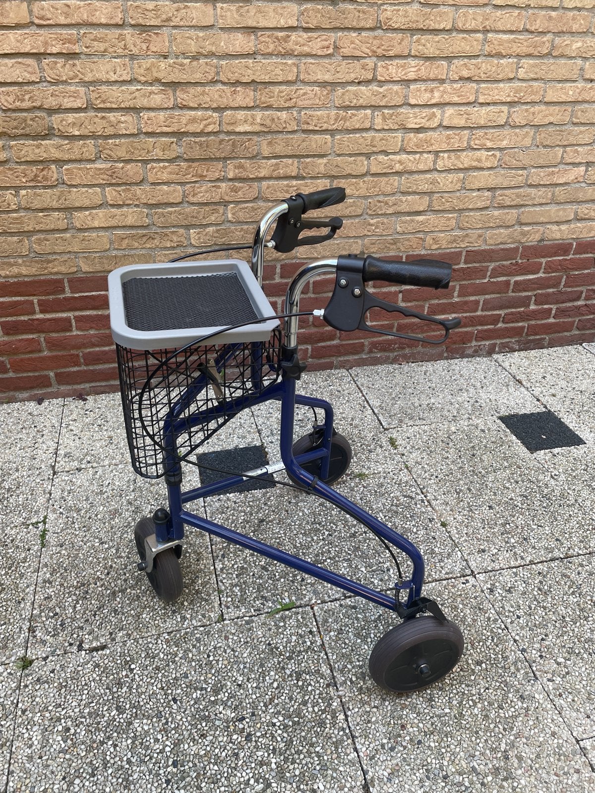 Blauwe rollator, inklapbaar driewieler ongebruikt nieuw, Diversen, Ophalen of Verzenden