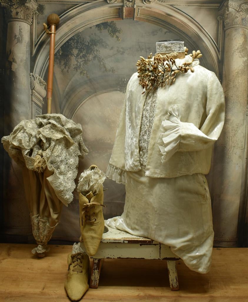 Oud 3 Delig Set."Uit Aletta's Tijd", Ophalen of Verzenden