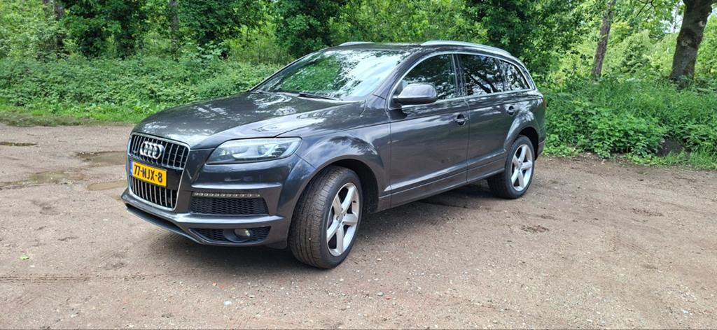 Audi Q7 3.0 Tfsi S-line luchtvering, 7 zitter. Origineel nl, Automaat, Zwart, 2995 cc, 2245 kg