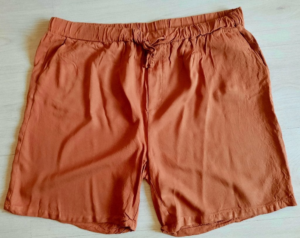 Korte broek Checker mt. XXL, Overige kleuren, Overige maten, Ophalen of Verzenden, Zo goed als nieuw