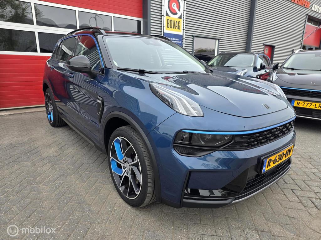 Lynk & Co 01 - 1.5 261pk PHEV 7DCTH | 2022| PanoramaDak | 36, 1800 kg, Euro 6, Blauw, 120 €/maand