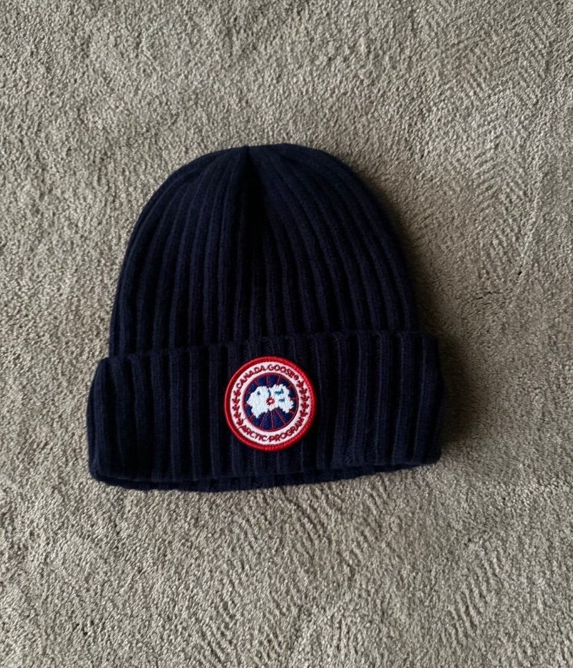 Canada Goose Muts - Blauw, Ophalen of Verzenden, Zo goed als nieuw, Muts