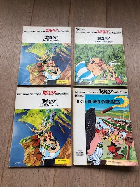 4 stripboeken van Asterix, Boeken, Stripboeken, Gelezen, René Goscinny, Albert Uderzo, Ophalen of Verzenden, Meerdere stripboeken