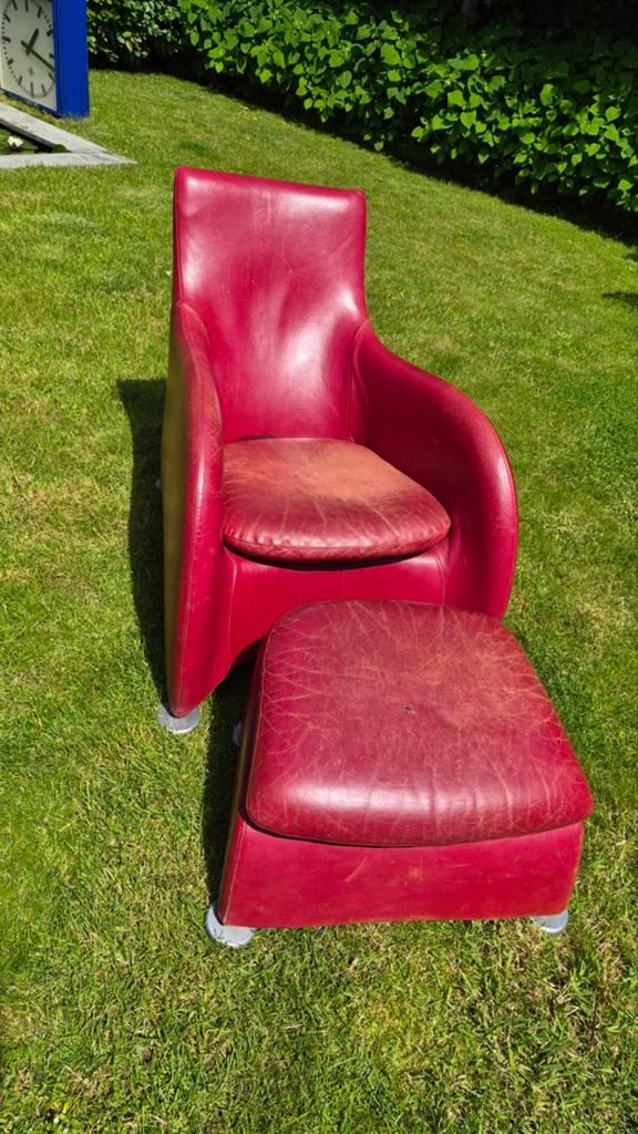 Rode Montis loge fauteuil met poef - Comfortabel en stijlvol, Huis en Inrichting, Fauteuils, Gebruikt, Klassiek, Comfortabel, Ophalen of Verzenden