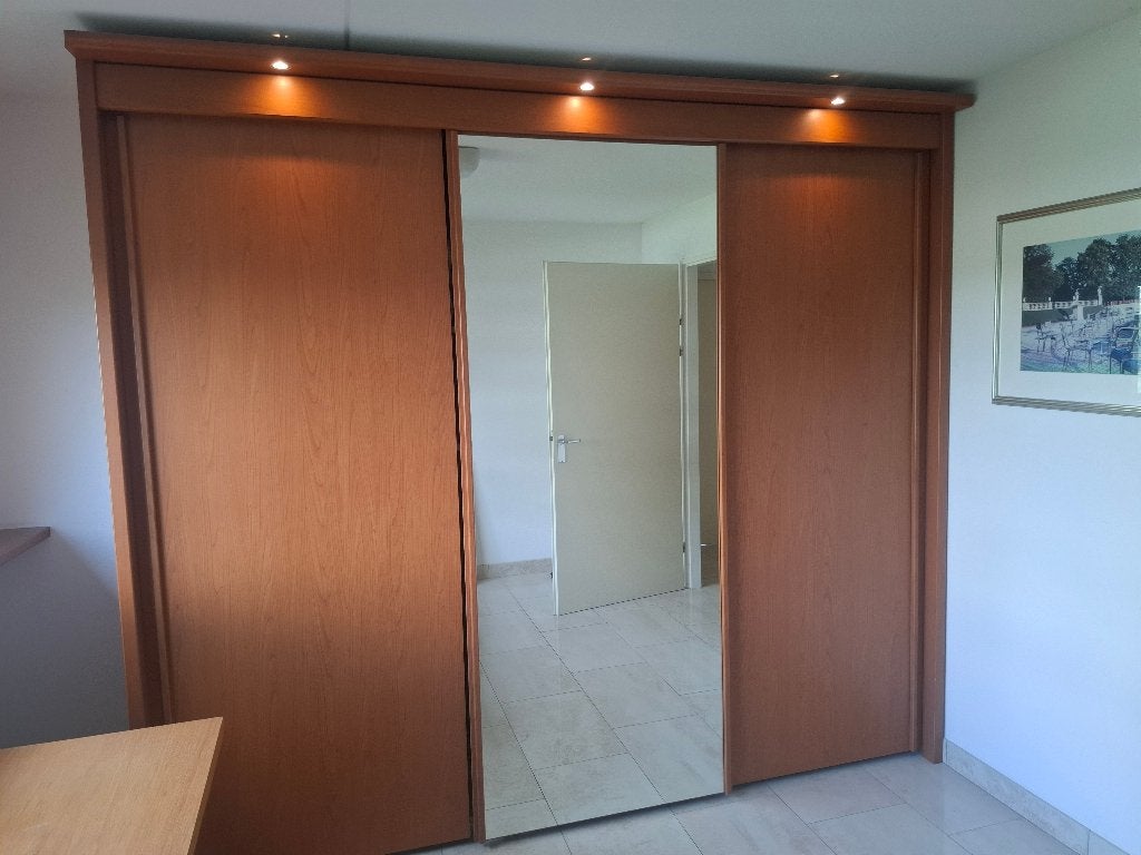 kast kleding schuifdeur, Ophalen, Met deur(en), 200 cm of meer, Zo goed als nieuw