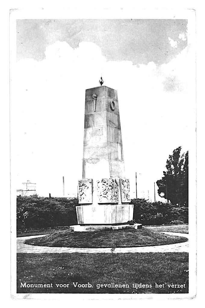 950705 Voorburg Oorlogsmonument 1949 ZH Gelopen
