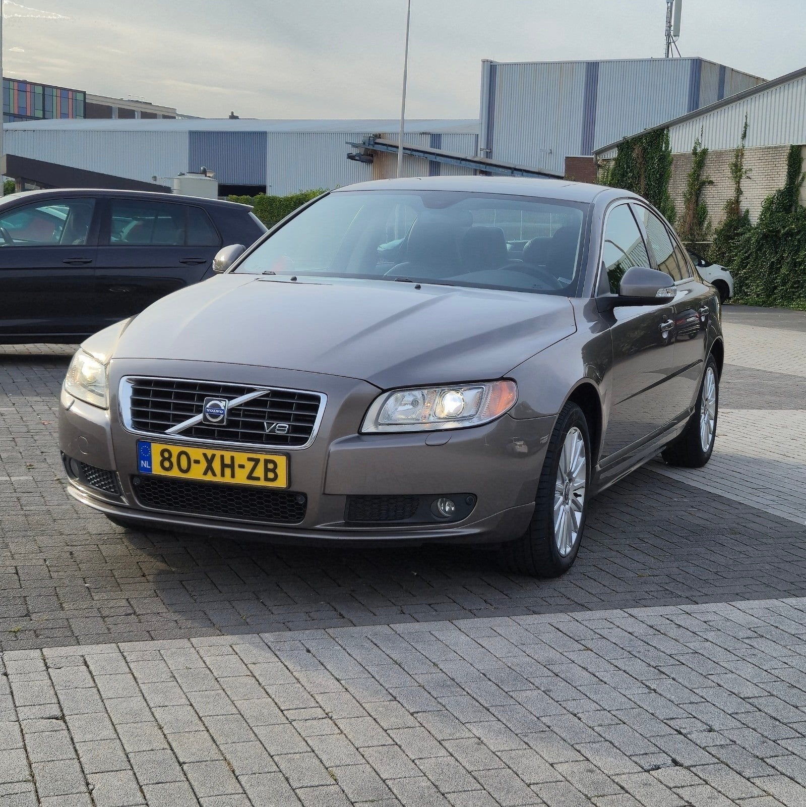 Volvo S80 4.4 V8 AWD Geartronic 2006 Grijs, Auto's, 1716 kg, 2000 kg, ABS, Leder
