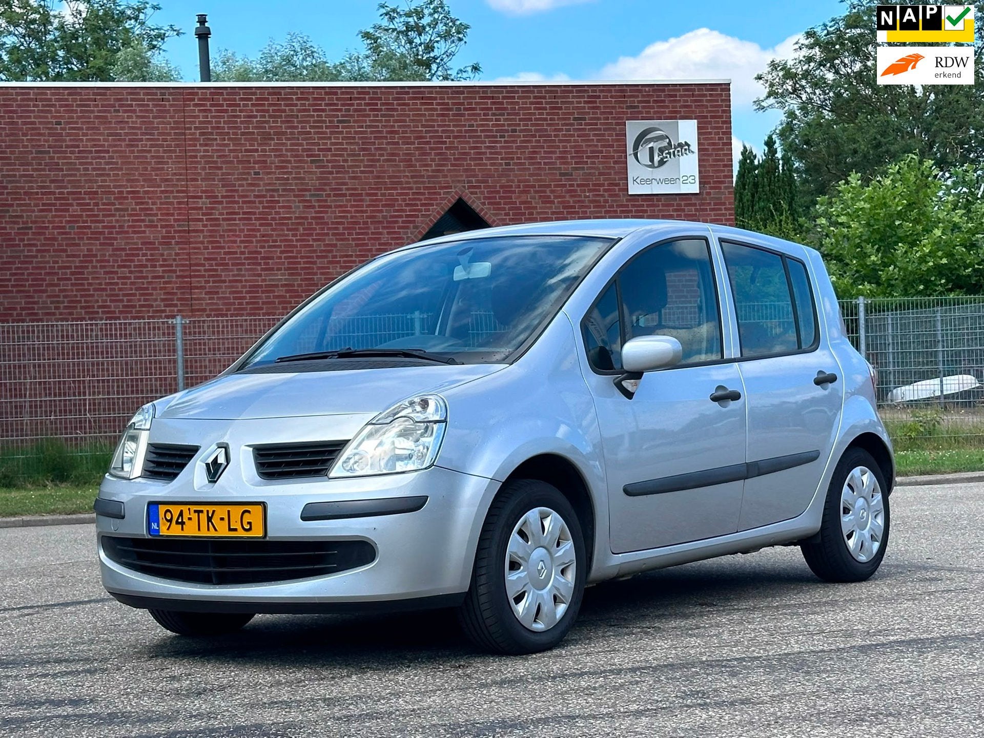 Renault Modus 1.6-16V Air Automaat*Cruise*Distributie VV*76., Auto's, Dealer onderhouden, Gebruikt, 4 cilinders, Origineel Nederlands