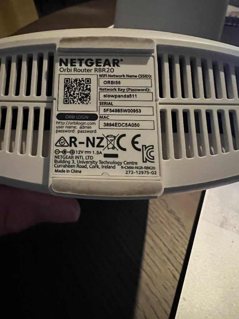 Neatgear Orbi meshrouter RBR 20 net 2 satellieten RBS 20, Computers en Software, Ophalen, Zo goed als nieuw, Router met modem