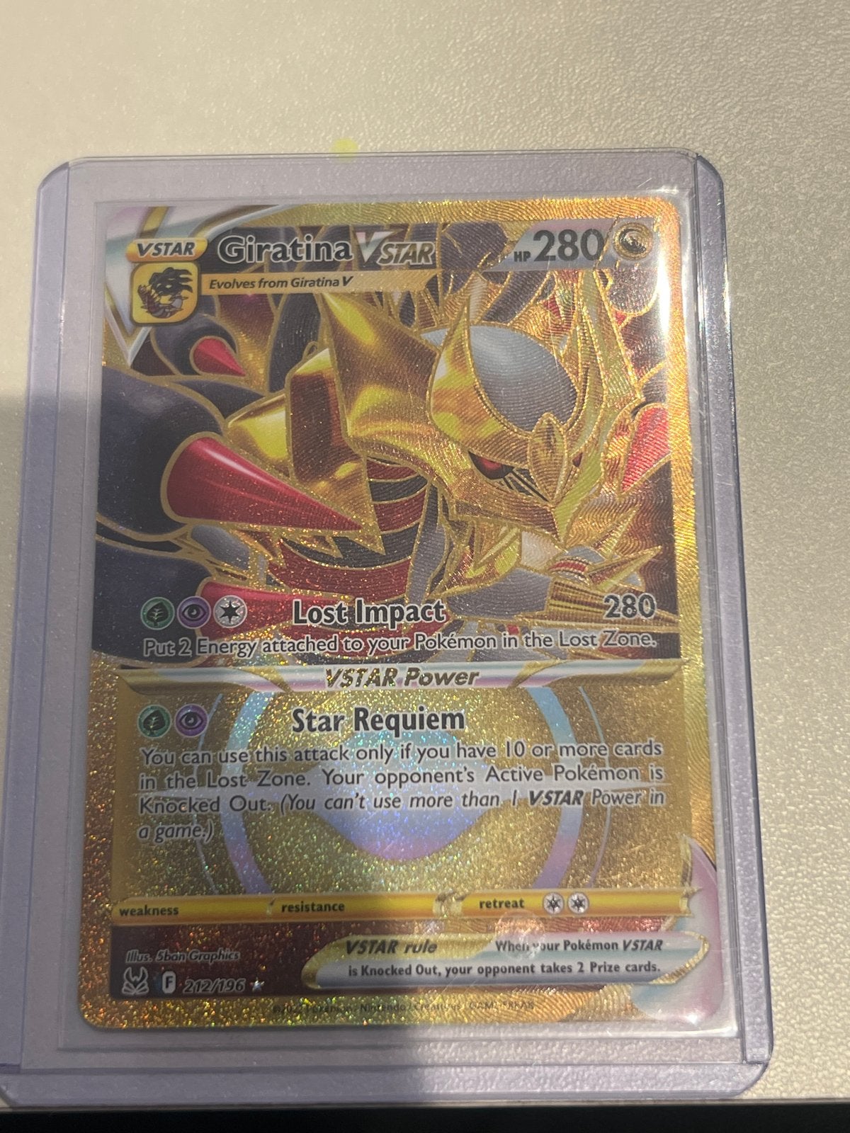 Giratina VSTAR Pokémon Kaart (212/196) - Lost Origin, Ophalen of Verzenden, Zo goed als nieuw, Losse kaart, Foil