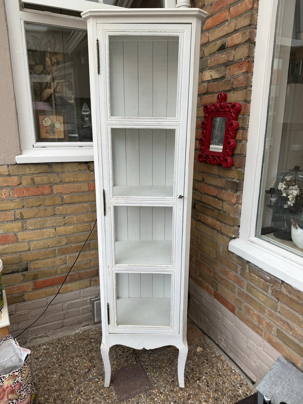 Witte vitrinekast met glazen deuren, Huis en Inrichting, Ophalen, Minder dan 50 cm, Gebruikt, Glas