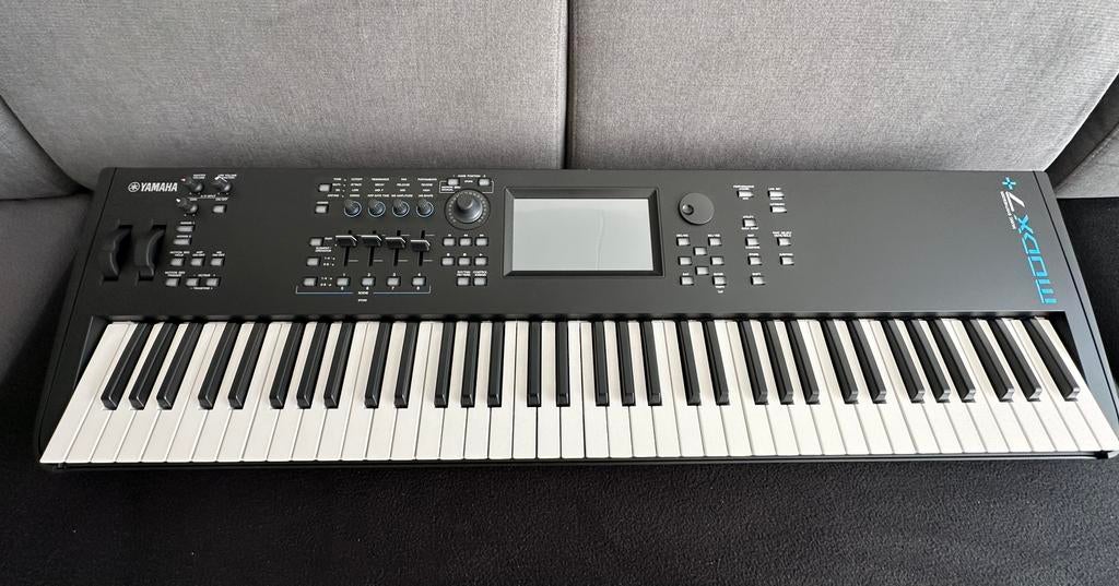Yamaha MODX 7+, Muziek en Instrumenten, Ophalen, Zo goed als nieuw, 76 toetsen, Yamaha