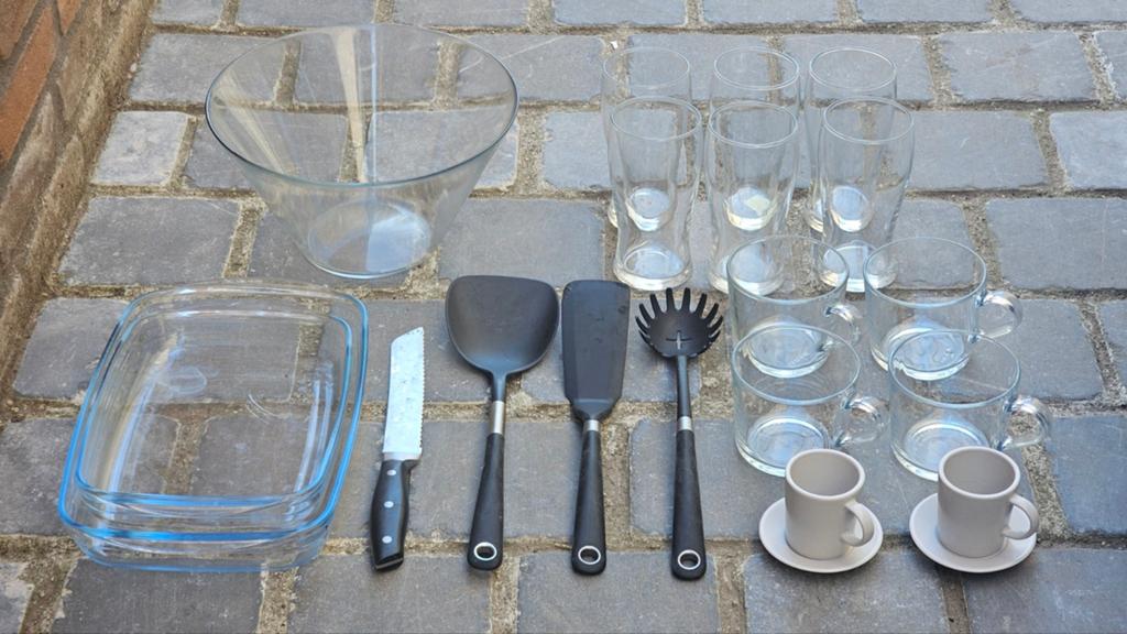 Ovenschaal kom theeglazen drinkglazen ikea glazen glas zgan, Glas of Glazen, Ophalen of Verzenden, Overige stijlen, Glas
