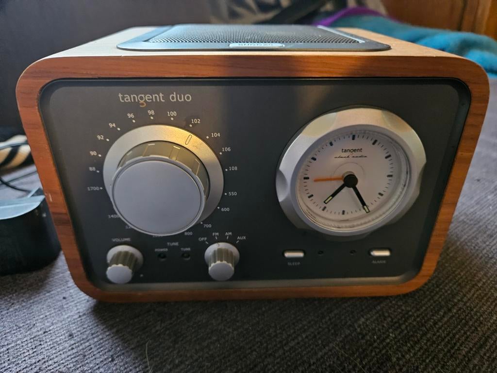 Tangent duo wekker/radio, Ophalen of Verzenden, Zo goed als nieuw