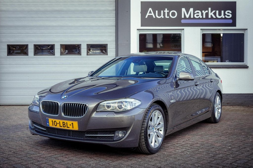 BMW 5-serie 528i High Executive|Pano|6-Cilinder|Leder|Flippe, Auto's, Euro 5, Achterwielaandrijving, Gebruikt, 2996 cc