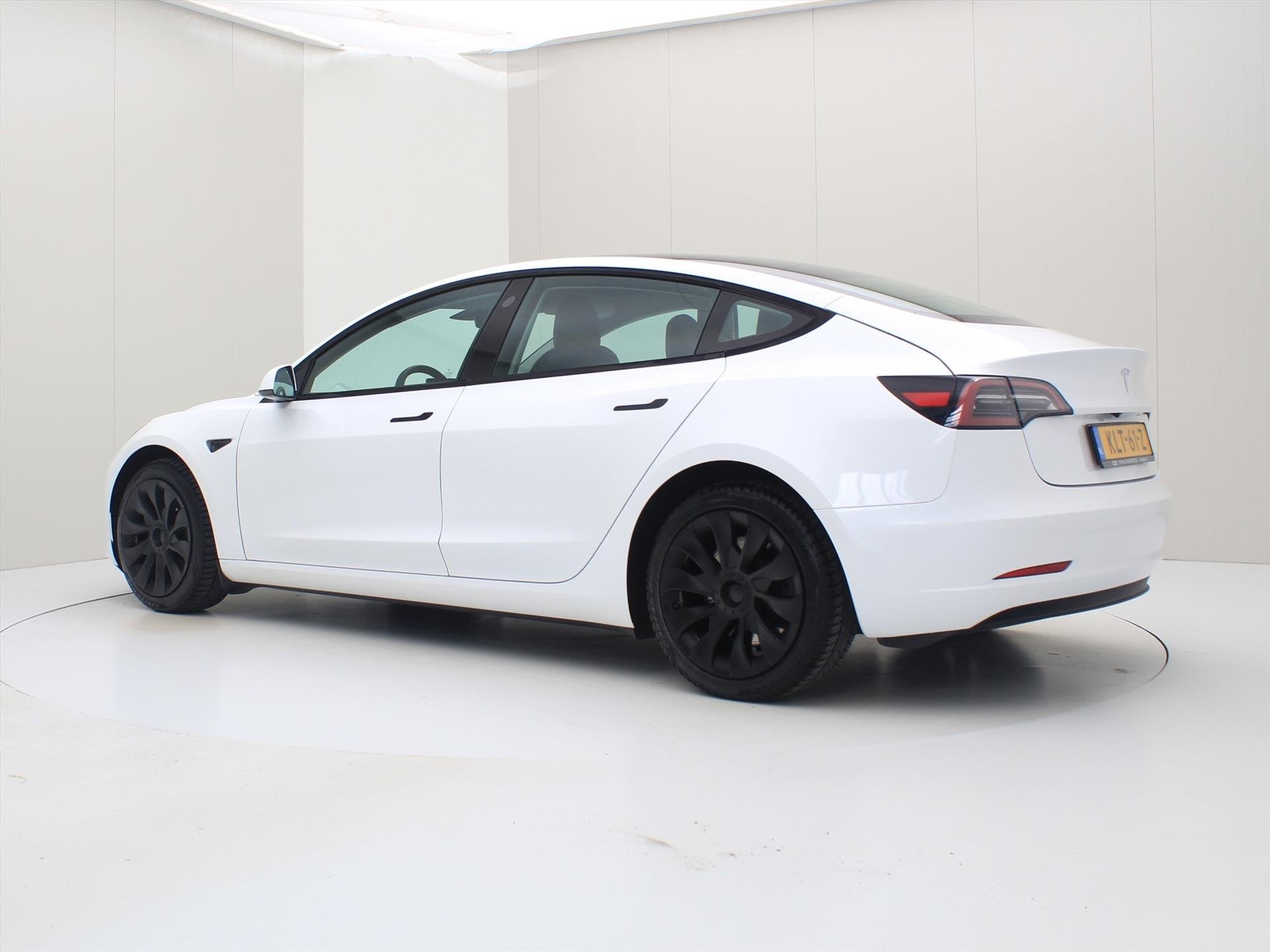 Tesla Model 3 Long-Range AWD 351pk 75 kWh UPGRADE 94,4% SoH, Auto's, Automaat, Gebruikt, Zwart, 351 pk