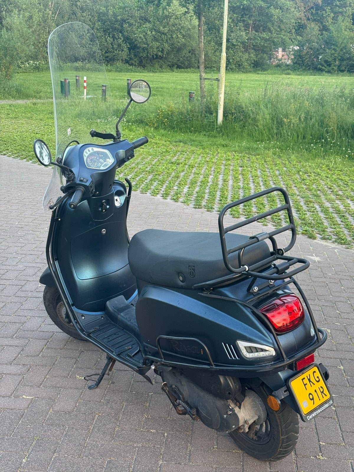 BTC Riva Scooter 2022 – 14.000 km – €900, Fietsen en Brommers, Snorfietsen en Snorscooters, Gebruikt, Benzine, Ophalen, Overige merken