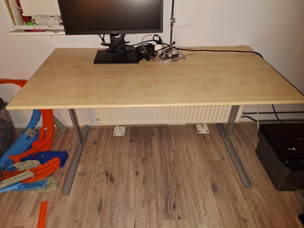 Bureau 140 cm, Ophalen of Verzenden