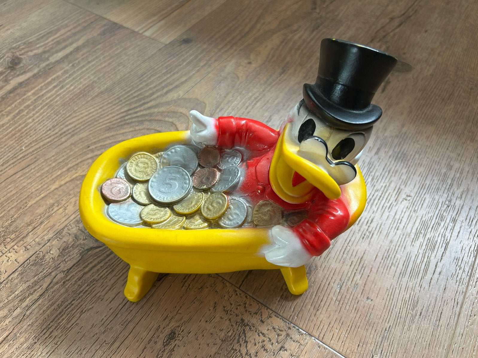 Vintage Dagobert Duck Spaarpot - Disney Collectible, Verzamelen, Spaarpotten, Ophalen, Gebruikt, Kunststof, Strip- of Tekenfilmfiguur