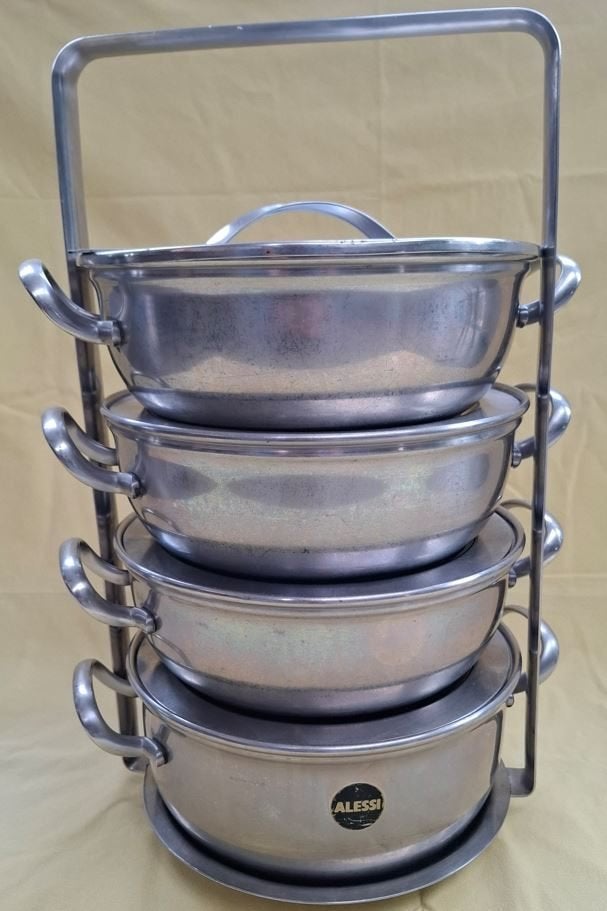 4 Alessi warmhoud pannen, stapelbaar in 1 rek van Alessi, Ophalen of Verzenden, Gebruikt, Rvs, Pannenset