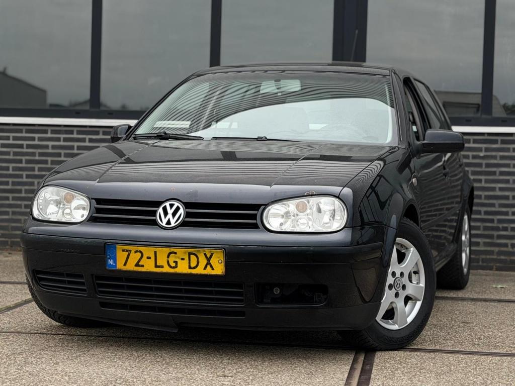 Volkswagen Golf 1.6-16V Oxford |Airco |CruiseC |Nieuwe APK, Voorwielaandrijving, Metallic lak, 4 cilinders, Handgeschakeld