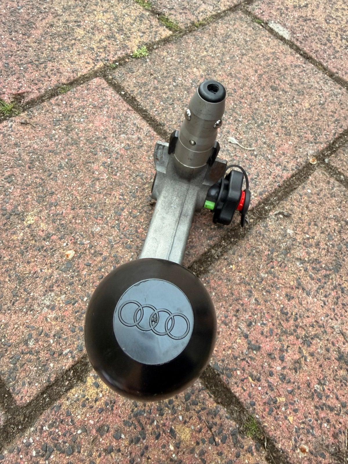 Audi Afneembare Trekhaak 8V0 300 495, Ophalen, Gebruikt