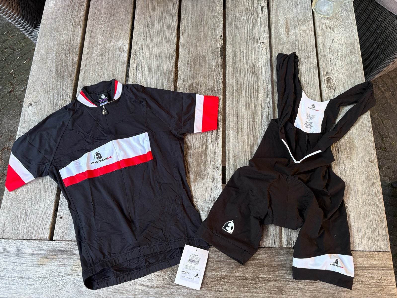 Etxeondo Feather Fiets Shirt & Broek Maat M NIEUW, Fietsen en Brommers, Fietsaccessoires | Fietskleding, Nieuw, Ophalen of Verzenden