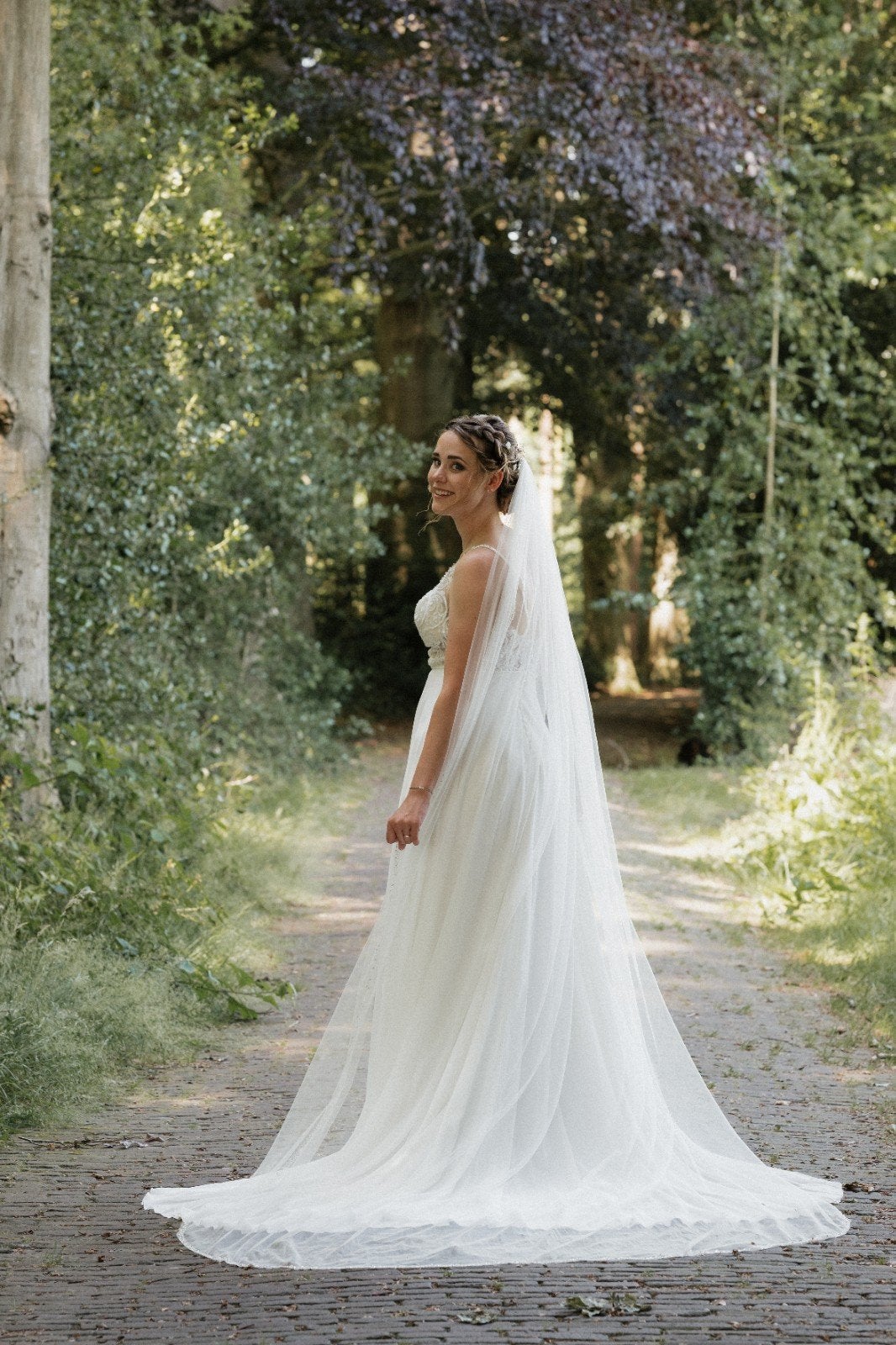 Bruidsjurk White One Barcelona maat M met sluie randy fenoli, Wit, Ophalen of Verzenden, Gedragen, White One Barcelona