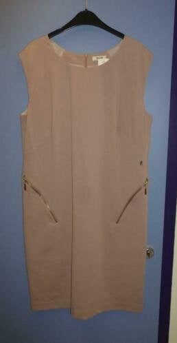 Anna van Toor nude / oud roze jurk met ritsen mt 46 nr 32488