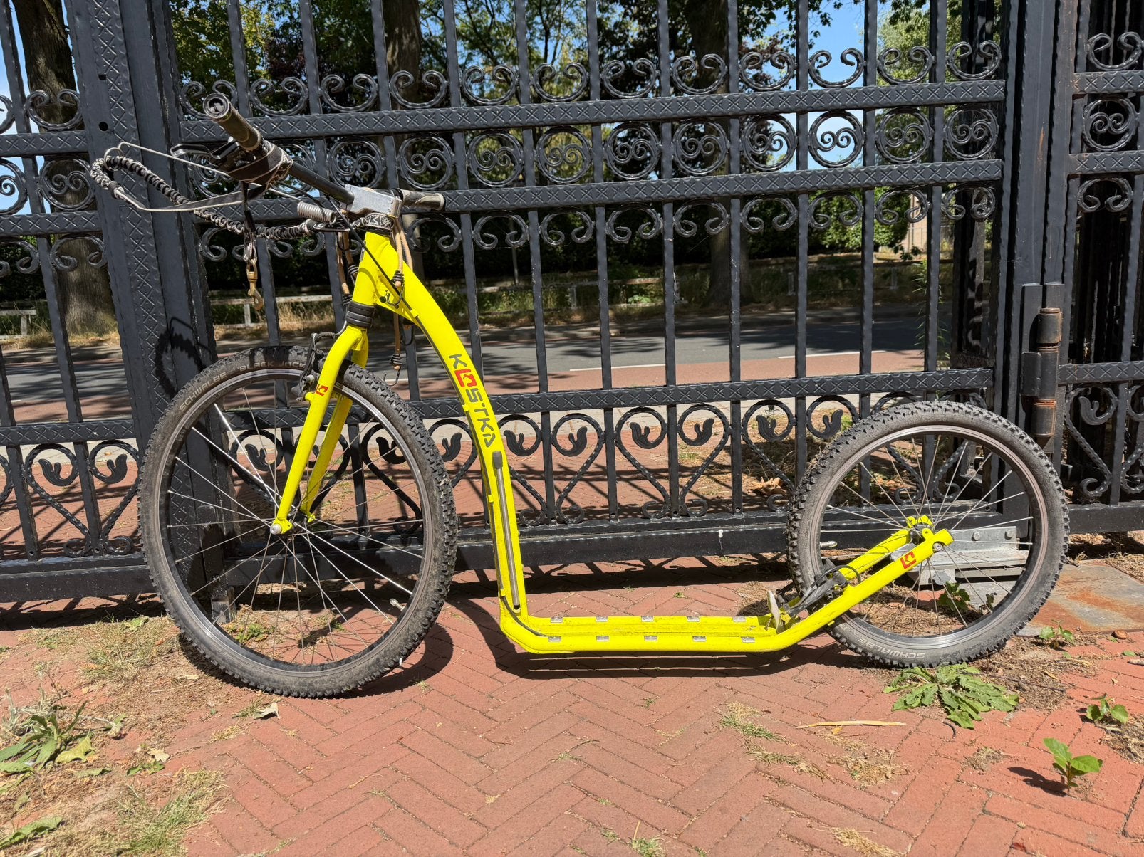 In zeer goede staat zijnde Kostka dogscooter, Ophalen, Gebruikt