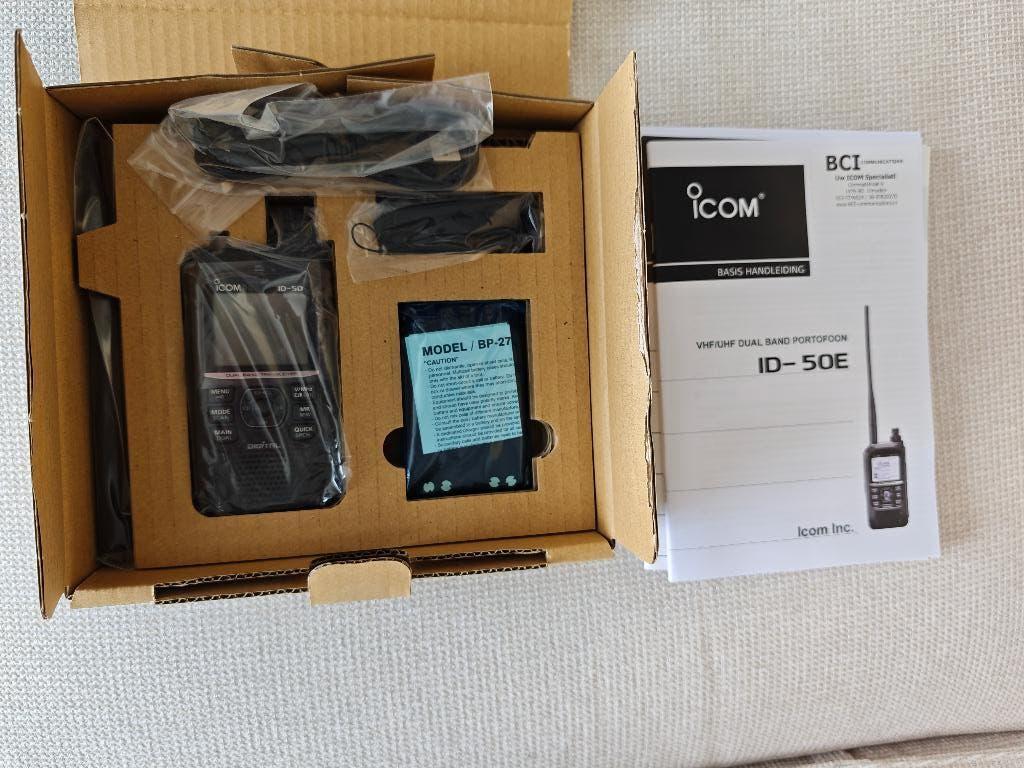 Icom ID-50E, Telecommunicatie, Portofoons en Walkie-talkies, Zo goed als nieuw, Portofoon of Walkie-talkie, 15 km of meer, Ophalen of Verzenden