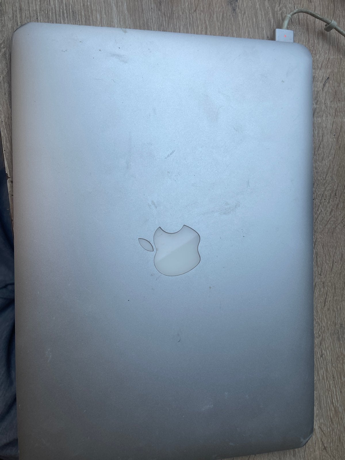 Foto 3 van MacBook Air 13 inch - Goed werkende laptop