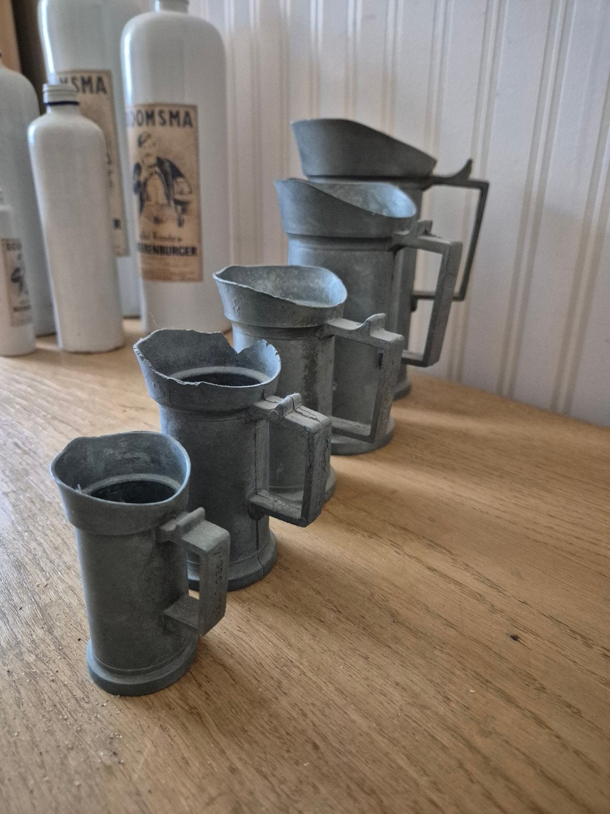 Set van 4 Antieke Tin Maatbekers - Diverse Maten, Ophalen